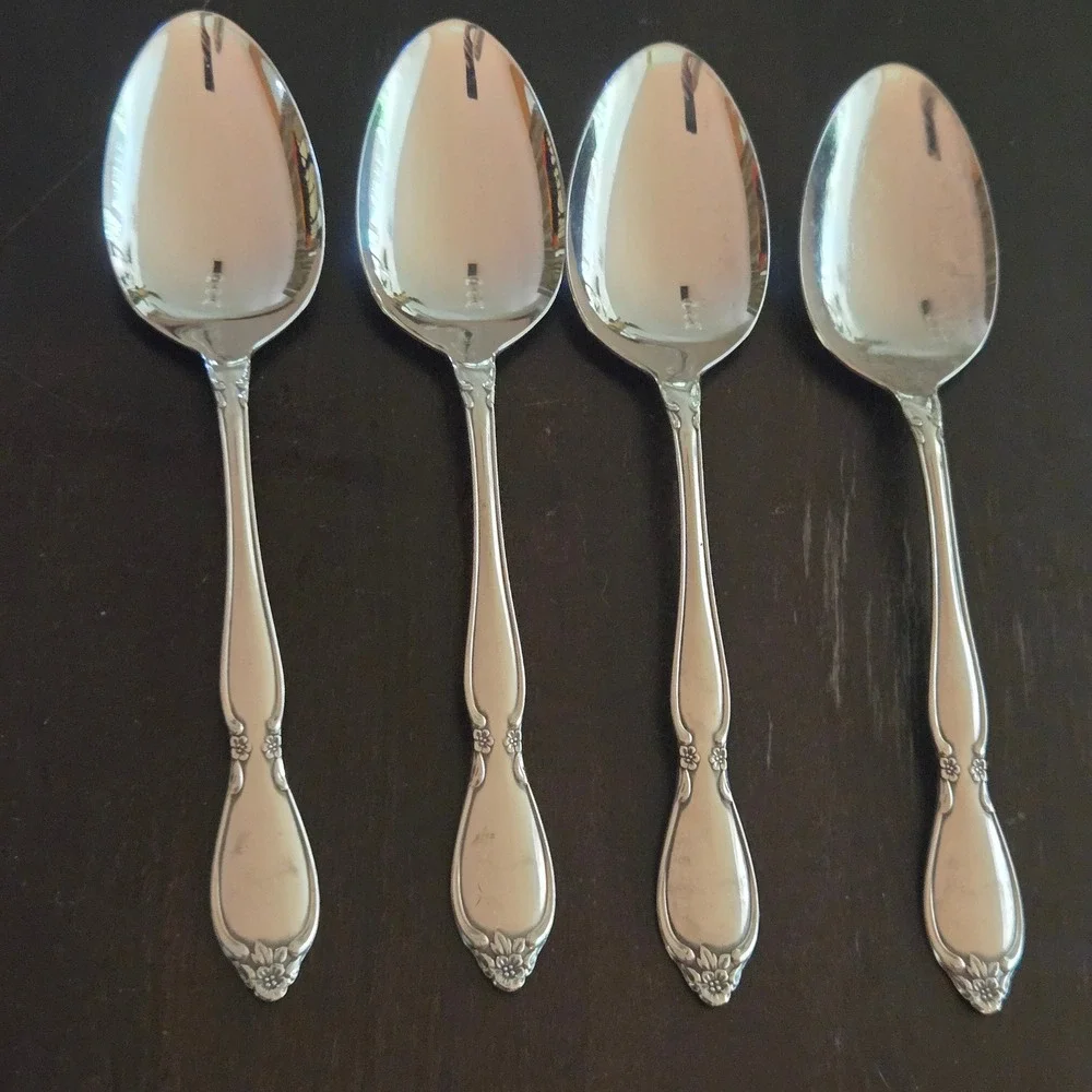 Oneida‎ Community Chatelaine Set of 4 Serving Spoons 8.25